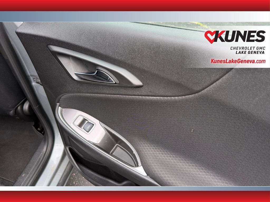 Used 2025 Chevrolet Malibu LT FWD image 35