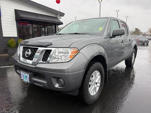 Used 2019 Nissan Frontier SV image 13