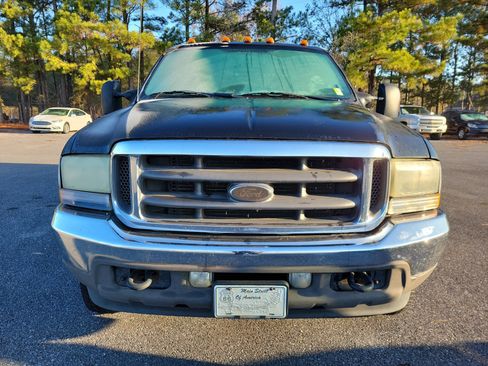 Used 2004 Ford F350 Lariat image 2