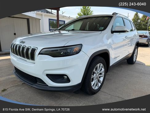 Used 2019 Jeep Cherokee Latitude w/ Popular Appearance Group FWD image 1