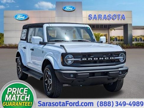 New 2026 Ford Bronco Outer Banks AWD/4WD image 1