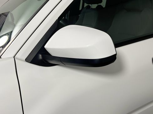 Used 2025 Toyota Tacoma SR5 image 13