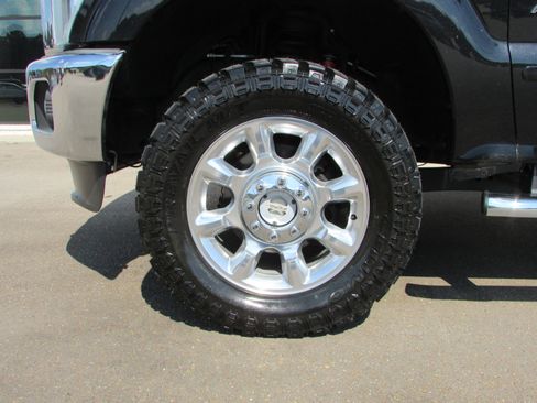 Used 2014 Ford F250 Lariat w/ Lariat Ultimate Package image 13
