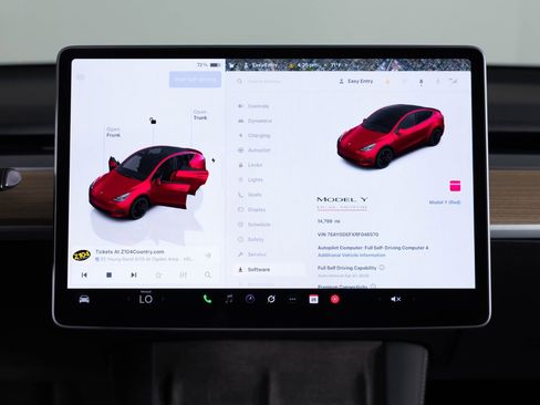 Used 2024 Tesla Model Y Performance image 36