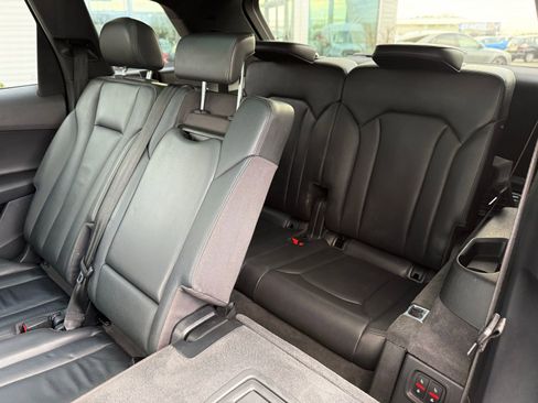 Used 2019 Audi Q7 3.0T Premium Plus w/ Premium Plus Package AWD/4WD image 25