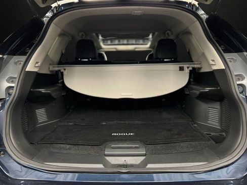 Used 2016 Nissan Rogue SL w/ SL Premium Package image 38