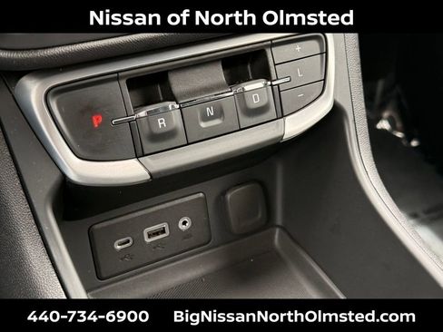 Used 2024 GMC Terrain SLE w/ Driver Convenience Package AWD/4WD image 20