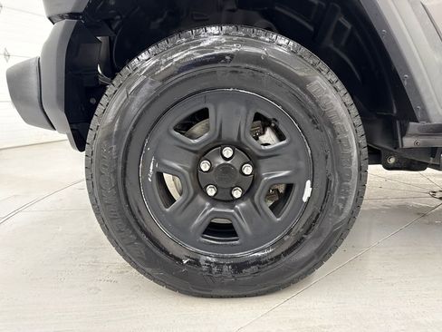 Used 2020 Jeep Wrangler Sport image 9