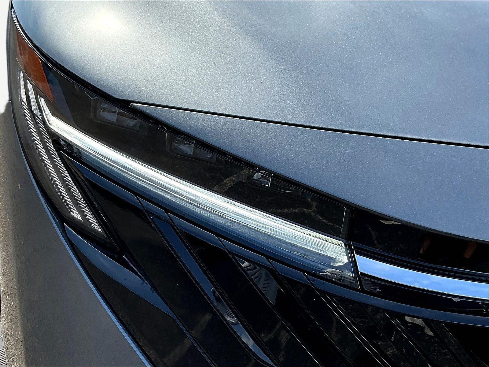 New 2027 Nissan Sentra SR w/ SR Premium Package FWD image 8