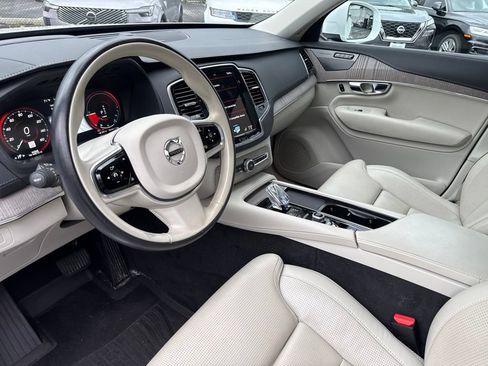 Used 2021 Volvo XC90 T8 Inscription w/ Advanced Package AWD/4WD image 10