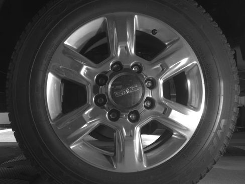 Used 2017 GMC Sierra 2500 SLT w/ Suspension Package, Off-Road AWD/4WD image 13