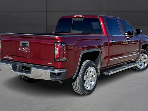Used 2017 GMC Sierra 1500 SLT image 2