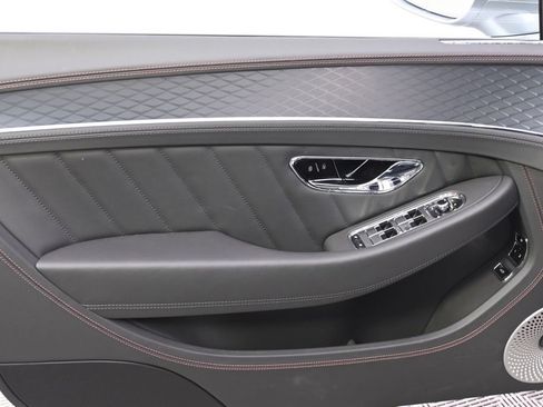Used 2024 Bentley Continental GT image 27