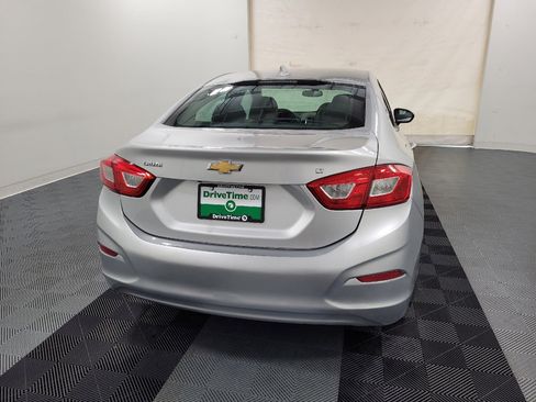 Used 2016 Chevrolet Cruze LT FWD image 7