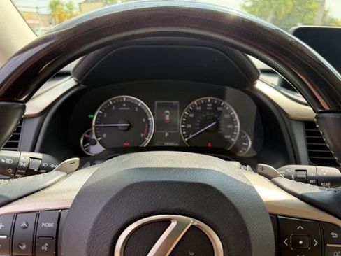Used 2022 Lexus RX 350L Luxury w/ Accessory Package (Z1) FWD image 21