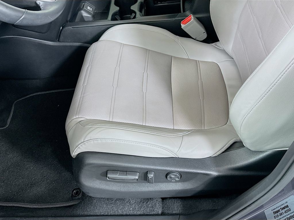 Used 2019 Honda CR-V EX-L image 19