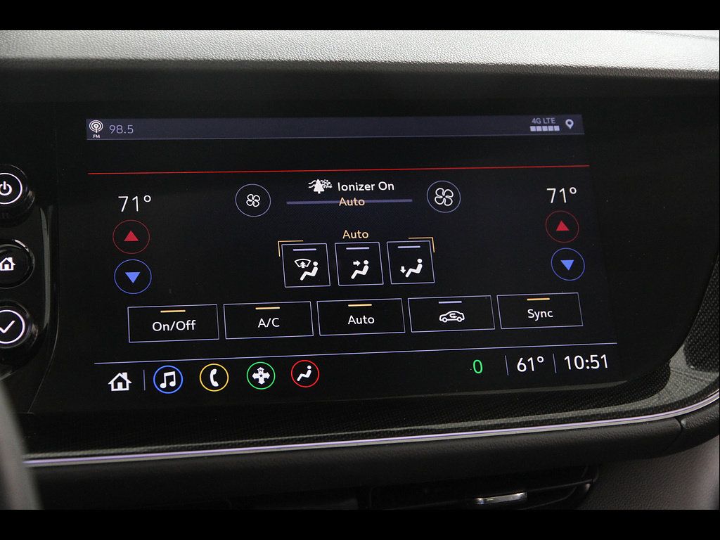 Used 2021 Buick Envision Essence w/ Sport Touring Package FWD image 13