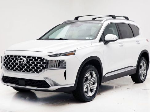 Used 2023 Hyundai Santa Fe SEL w/ Premium Package image 2