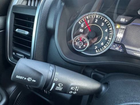 Used 2025 RAM 1500 Big Horn AWD/4WD image 12