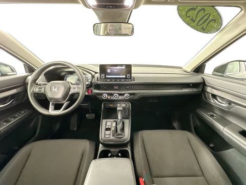 Used 2025 Honda CR-V LX image 3