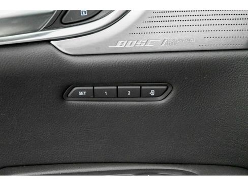 Certified 2022 Cadillac XT5 Premium Luxury image 30