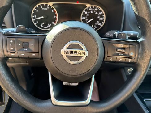 Used 2021 Nissan Rogue SV image 23