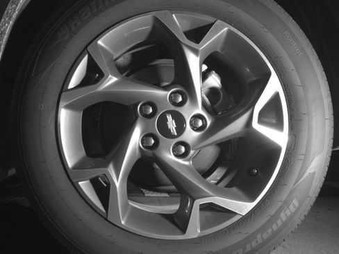 Used 2025 Chevrolet Trax LT FWD image 14