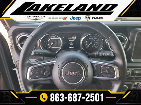 Used 2020 Jeep Wrangler Unlimited Sahara AWD/4WD image 26
