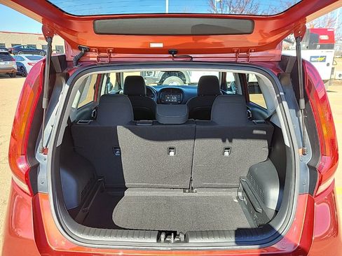 Used 2021 Kia Soul S image 17