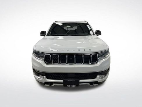 Used 2024 Jeep Wagoneer Series III w/ Convenience Group I image 11