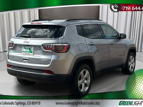 Used 2018 Jeep Compass Latitude w/ Popular Equipment Group image 5