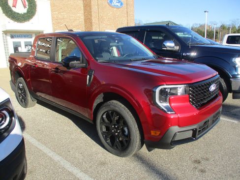 New 2026 Ford Maverick Lariat w/ Black Appearance Package AWD/4WD image 1