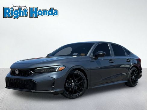 Used 2025 Honda Civic Sport image 2