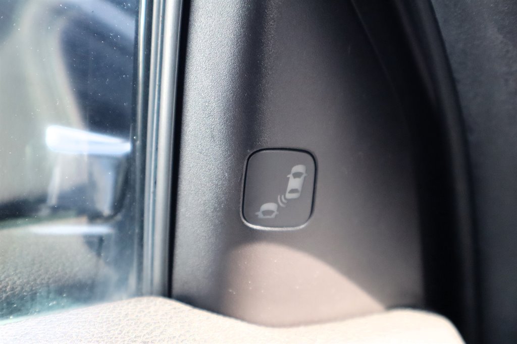 Used 2015 Acura TLX w/ Technology Package FWD image 33