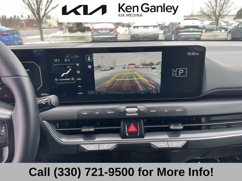 Used 2025 Kia K4 EX image 40