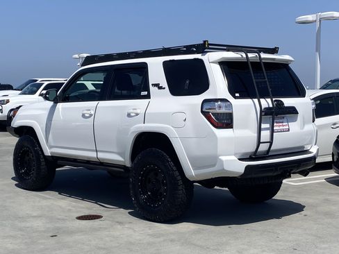 Used 2019 Toyota 4Runner TRD Off-Road Premium AWD/4WD image 5