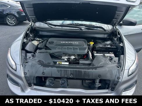 Used 2017 Jeep Cherokee Sport image 11