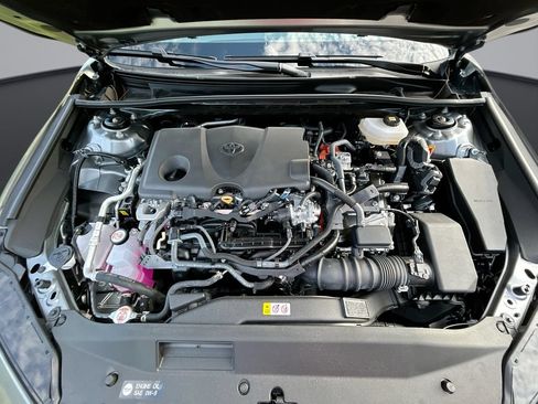 Used 2026 Toyota Camry SE FWD image 33
