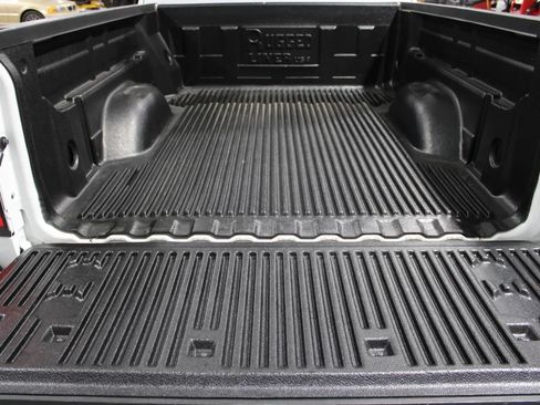 Used 2022 Chevrolet Colorado LT w/ Fleet Safety Package AWD/4WD image 9
