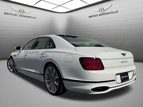 Used 2025 Bentley Flying Spur Plug-In Hybrid AWD/4WD image 3