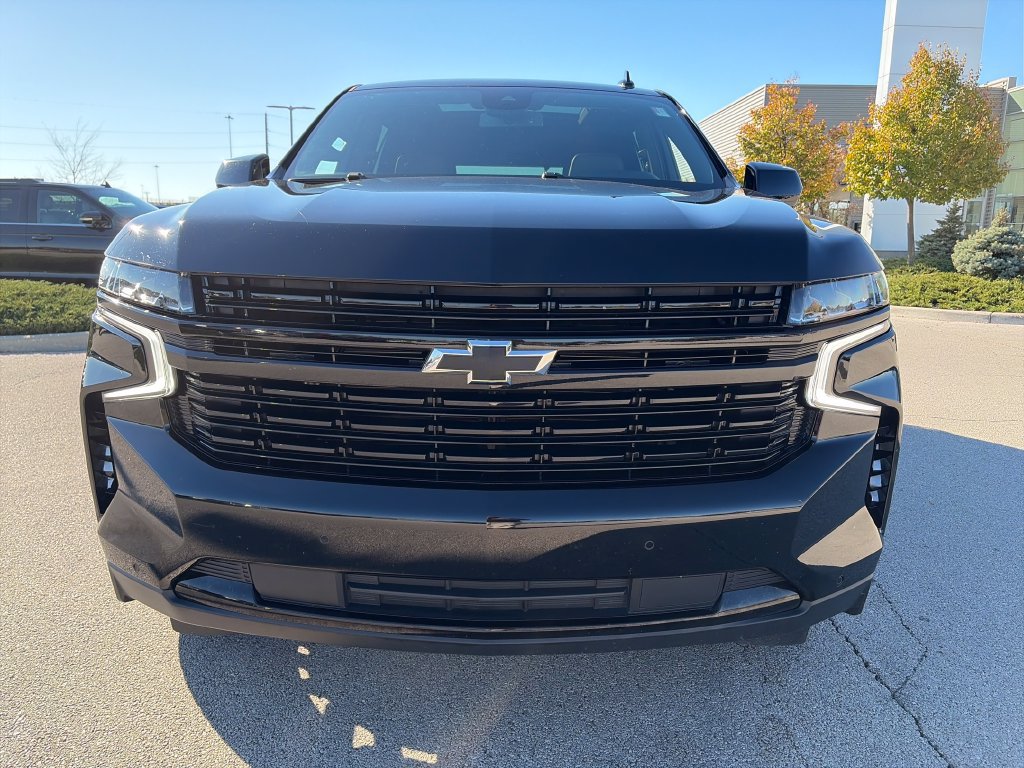 Used 2023 Chevrolet Tahoe RST AWD/4WD image 2