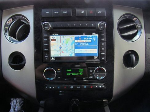 Used 2014 Ford Expedition Limited w/ Equipment Group 301A RWD image 39