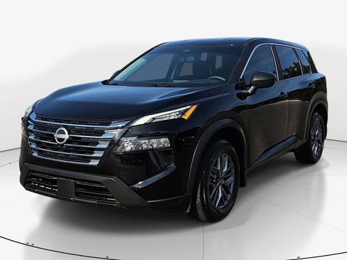Used 2025 Nissan Rogue S FWD image 8