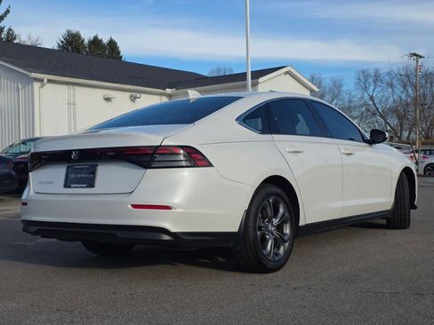 Used 2024 Honda Accord EX image 16