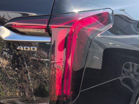 Used 2020 Cadillac XT6 Premium Luxury w/ Platinum Package image 12