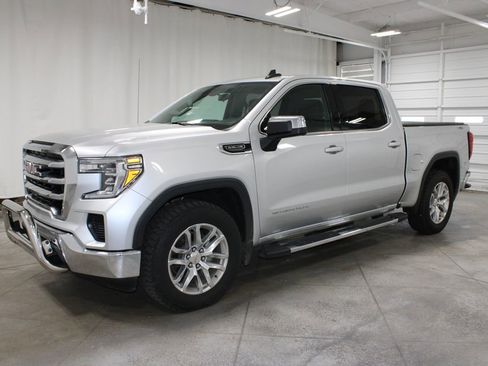 Used 2019 GMC Sierra 1500 SLE w/ SLE Value Package image 4