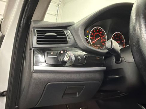 Used 2015 BMW X3 xDrive28i AWD/4WD image 35