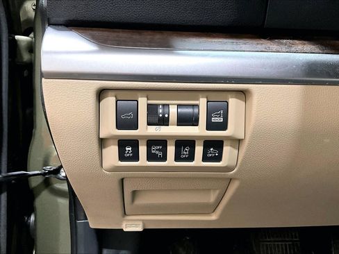Used 2018 Subaru Outback 2.5i Limited image 35