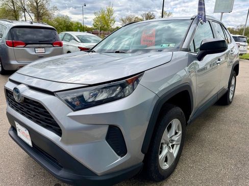 Used 2020 Toyota RAV4 LE AWD/4WD image 11