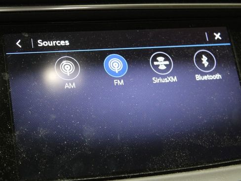 Used 2020 Buick Enclave Essence FWD image 29